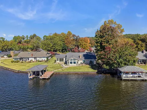 13 Adoracion Pt, Hot Springs Village, AR 71909