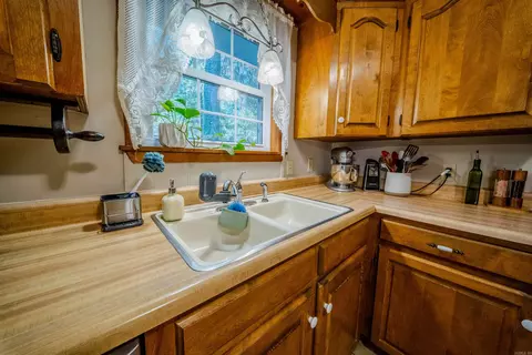 Kitchen - 113 Strother Rd, Camden, AR 71701 photo 2 of 4
