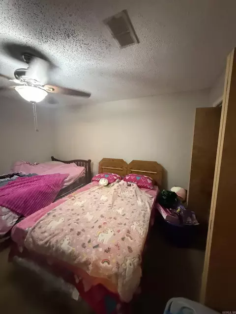 Bedroom - 6504 S Mulberry St, Pine Bluff, AR 71603 photo 3 of 4