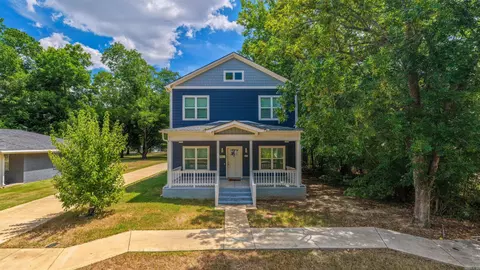 514 Center St, Conway, AR 72034