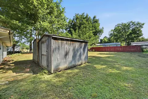 Exterior - 906 2nd St, Pangburn, AR 72121 photo 5 of 6