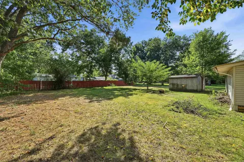 Exterior - 906 2nd St, Pangburn, AR 72121 photo 6 of 6
