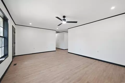 Living - 906 2nd St, Pangburn, AR 72121 photo 2 of 2