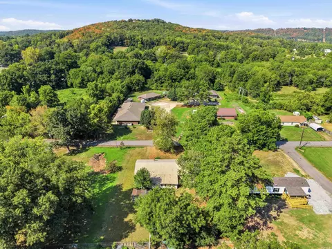 View/Area - 906 2nd St, Pangburn, AR 72121 photo 4 of 7
