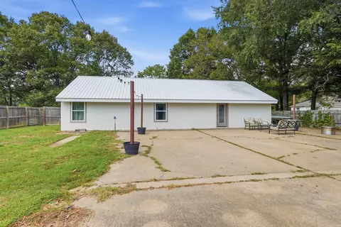 Exterior - 39 N Coran Dr, Conway, AR 72032 photo 8 of 10