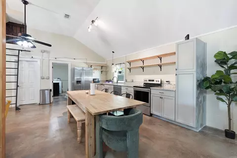 Kitchen - 39 N Coran Dr, Conway, AR 72032 photo 1 of 6