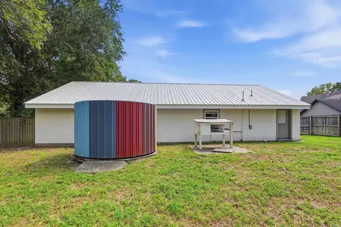 Exterior - 39 N Coran Dr, Conway, AR 72032 photo 4 of 10