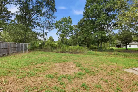 Exterior - 39 N Coran Dr, Conway, AR 72032 photo 7 of 10