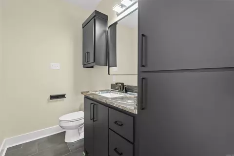 Bath - 16 Avondale Rd, Cabot, AR 72023 photo 1 of 6