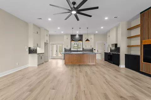 Living - 16 Avondale Rd, Cabot, AR 72023 photo 1 of 3