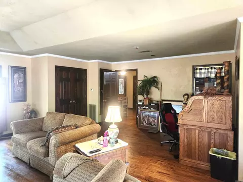 Living - 9410 Jimbert Dr, Pine Bluff, AR 71603 photo 7 of 8