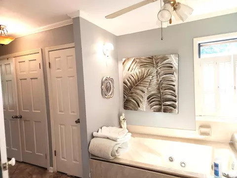 Bath - 9410 Jimbert Dr, Pine Bluff, AR 71603 photo 3 of 5