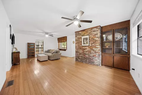 Living - 117 N Summit Dr, Cabot, AR 72023 photo 4 of 4