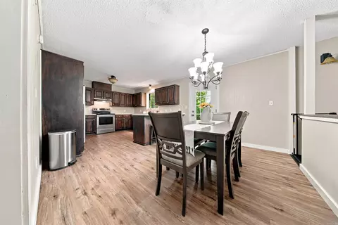Dining - 2624 White Tail St, Benton, AR 72019 photo 1 of 2
