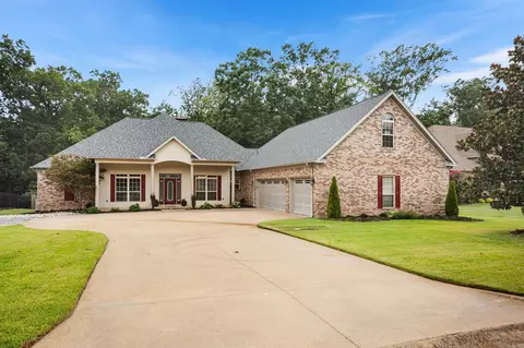 212 Seminole Ln, Maumelle, AR 72113