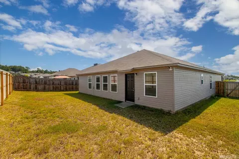 Exterior - 2136 Dandelion Dr, Benton, AR 72019 photo 3 of 5