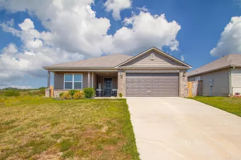 2136 Dandelion Dr, Benton, AR 72019