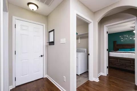 Entry Way - 5009 Clover Brook Dr, Bryant, AR 72022 photo 4 of 6