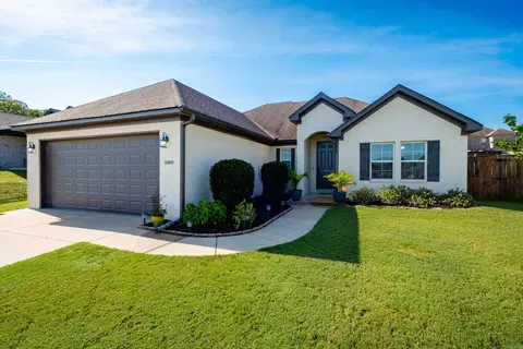 Exterior - 5009 Clover Brook Dr, Bryant, AR 72022 photo 2 of 8