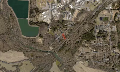 2004 River St, Benton, AR 72015 photo 3