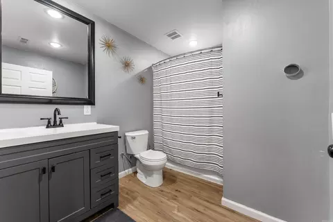 Bath - 4252 Bellfonte Rd, Harrison, AR 72601 photo 2 of 2
