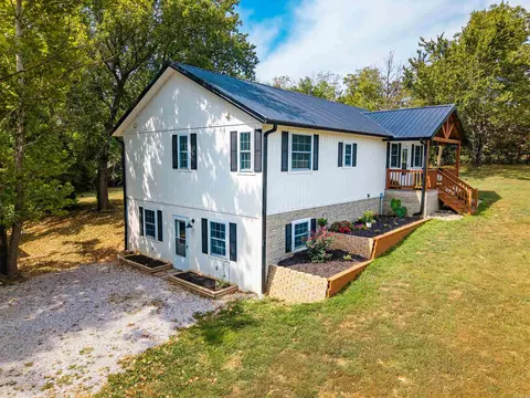 Exterior - 4252 Bellfonte Rd, Harrison, AR 72601 photo 6 of 16