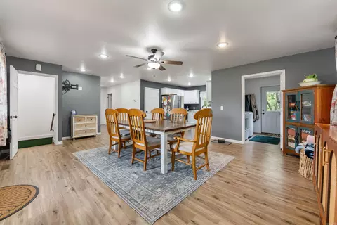 Dining - 4252 Bellfonte Rd, Harrison, AR 72601 photo 1 of 3