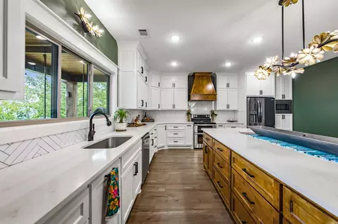Kitchen - 149 Sawyer Rd, Quitman, AR 72131 photo 1 of 6