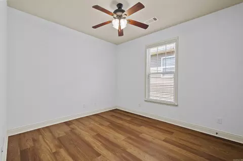 Bedroom - 305 Prospect Park Loop, Bryant, AR 72022 photo 3 of 4