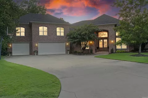 216 Seminole Ln, Maumelle, AR 72113