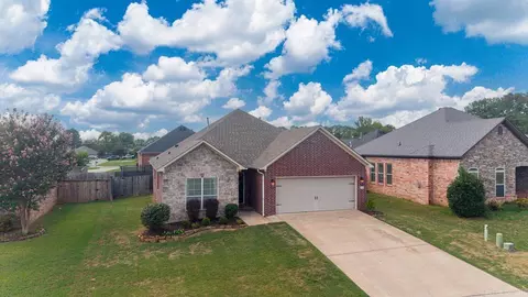 View/Area - 1225 Crosspoint, Conway, AR 72034 photo 1 of 7