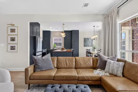 Living - 1225 Crosspoint, Conway, AR 72034 photo 4 of 5