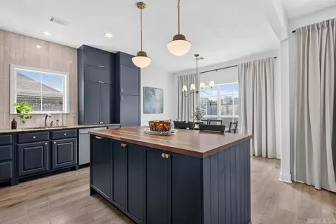 Kitchen - 1225 Crosspoint, Conway, AR 72034 photo 6 of 6