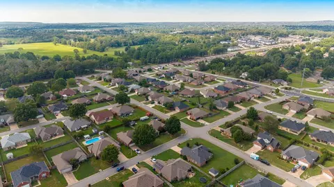 View/Area - 1225 Crosspoint, Conway, AR 72034 photo 4 of 7