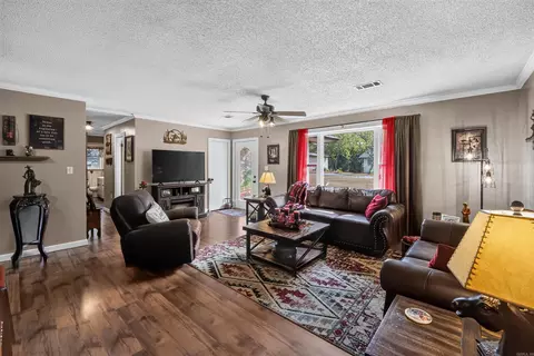 Living - 227 Central Ave, Norman, AR 71960 photo 1 of 3