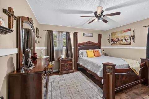 Bedroom - 227 Central Ave, Norman, AR 71960 photo 2 of 5