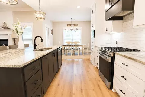 Kitchen - 1 Whippoorwill Dr, Greenbrier, AR 72058 photo 4 of 5
