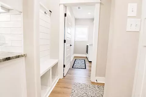 Entry Way - 1 Whippoorwill Dr, Greenbrier, AR 72058 photo 5 of 6