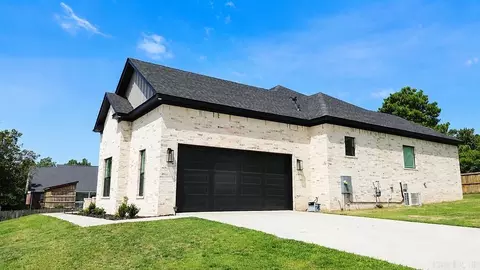 Exterior - 1 Whippoorwill Dr, Greenbrier, AR 72058 photo 5 of 6