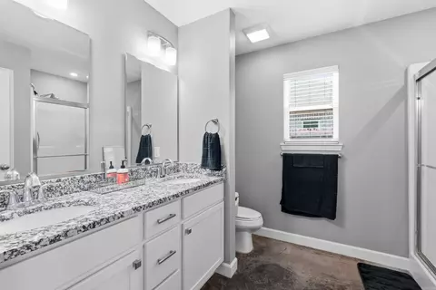 Bath - 1630 Trison Ln, Conway, AR 72032 photo 1 of 3