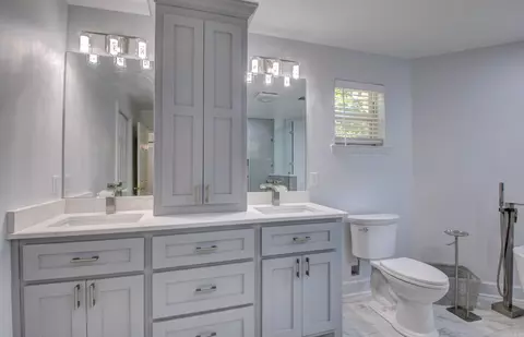 Bath - 1400 Cedar Dr, Bryant, AR 72022 photo 3 of 5