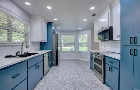 Kitchen - 1400 Cedar Dr, Bryant, AR 72022 photo 1 of 8