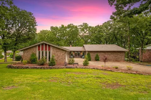 6608 Curry Ct, North Little Rock, AR 72116