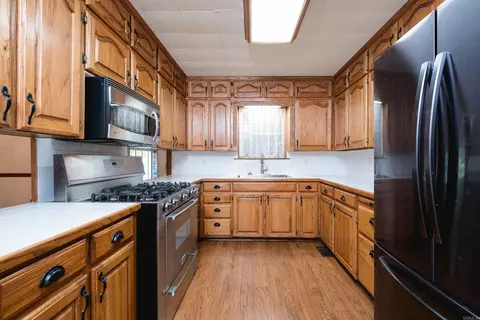 Kitchen - 4976 Hwy 9, Springfield, AR 72157 photo 2 of 5