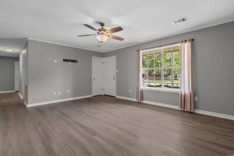 Entry Way - 307 Ray St, Cabot, AR 72023 photo 1 of 2