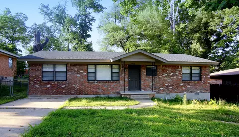 5202 S Wakefield Dr, Little Rock, AR 72209