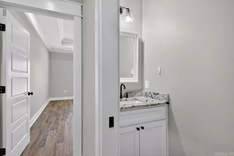 Entry Way - 18 Brookeview, Greenbrier, AR 72058 photo 6 of 7