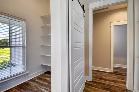 Entry Way - 18 Brookeview, Greenbrier, AR 72058 photo 3 of 7