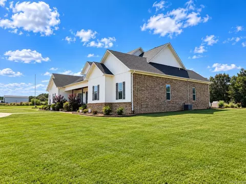 Exterior - 18 Brookeview, Greenbrier, AR 72058 photo 4 of 10