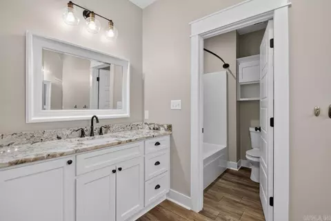 Bath - 18 Brookeview, Greenbrier, AR 72058 photo 2 of 5
